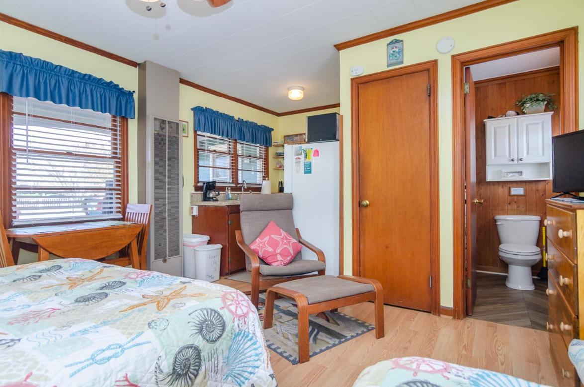 The Pelican Hidden Treasure Inn Room 2 By Bryant Real Estate Кур-Бич Экстерьер фото